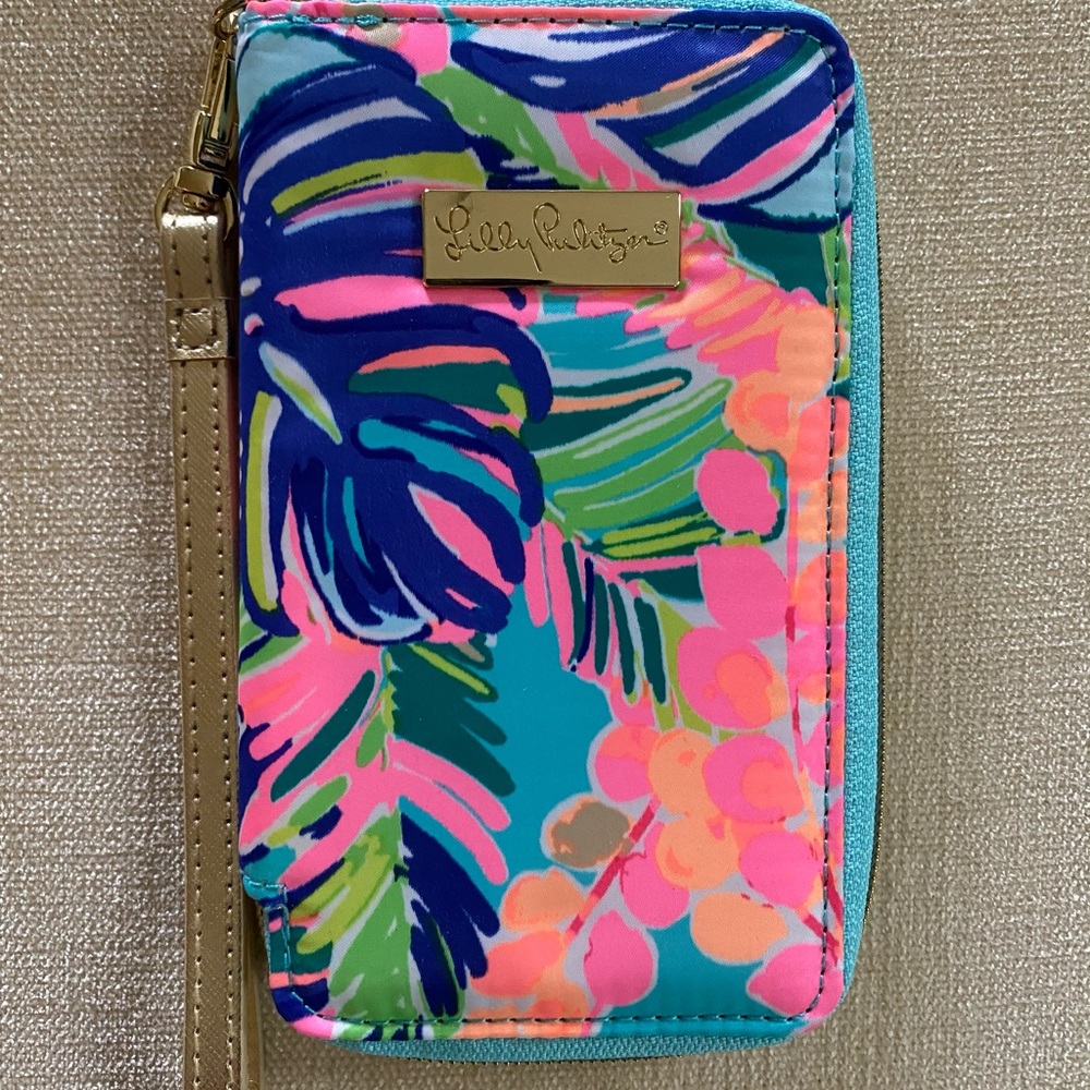 Lilly Pulitzer Wristlet Phone/Card